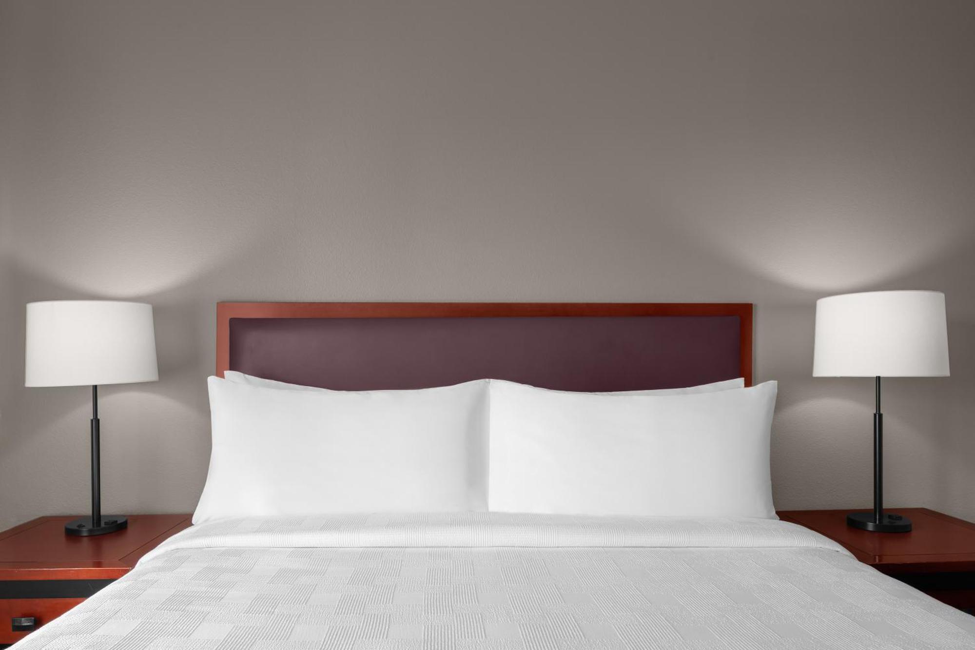 Larkspur Landing Extended Hotel