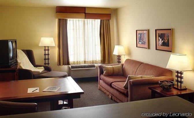 Larkspur Landing Extended 3* Sunnyvale