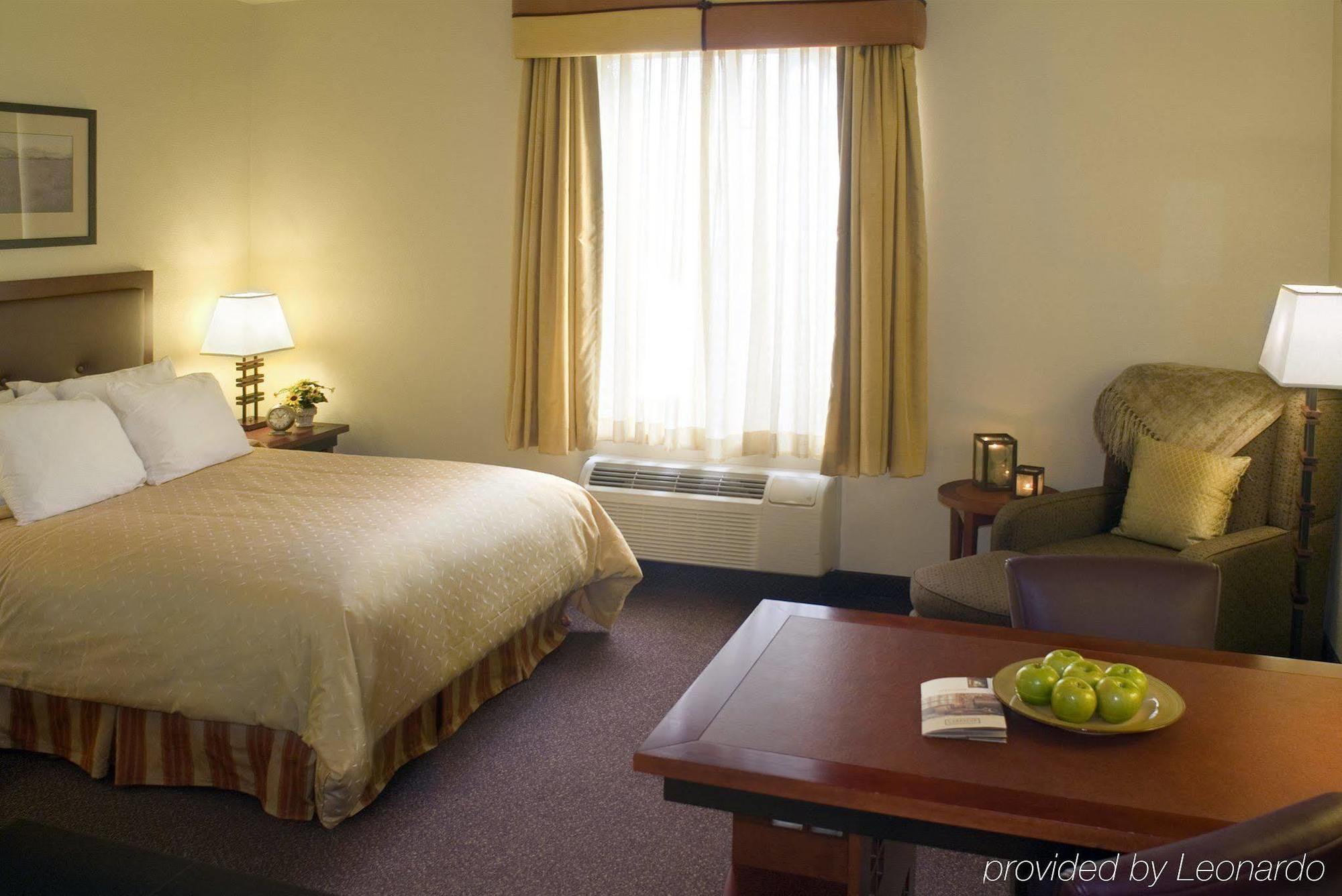 Hotel Larkspur Landing Extended 3*