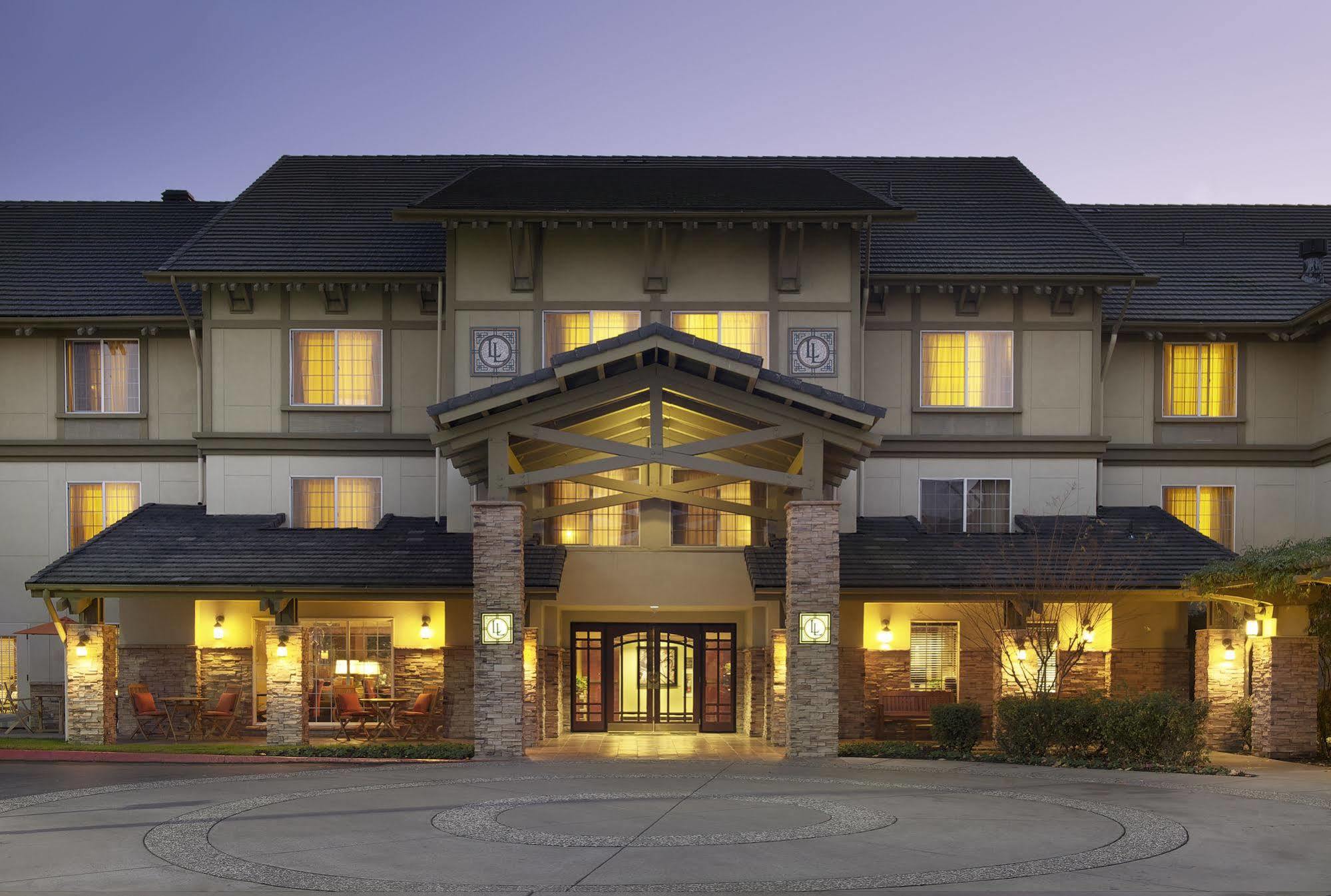 Larkspur Landing Extended Hotel 3*