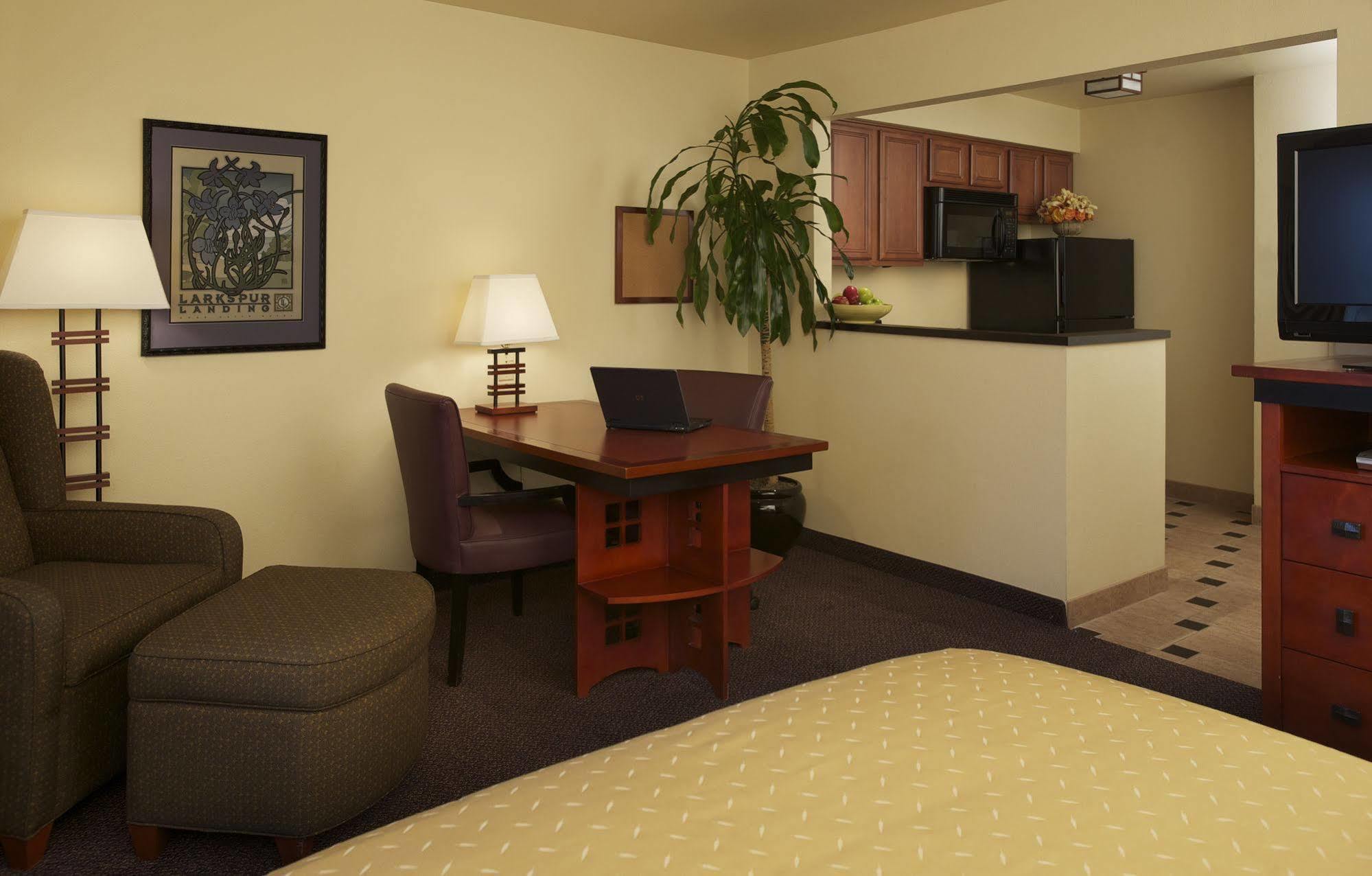 Larkspur Landing Extended Sunnyvale